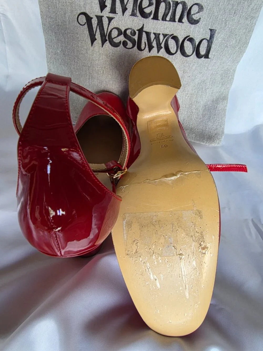 VIVIENNE WESTWOOD RED PATENT LEATHER ANKLE STRAP PUMPS – SIZE 40 – NEW